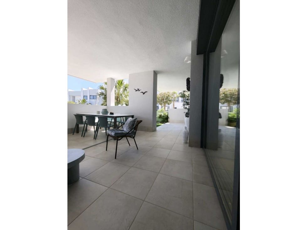 2 soverom Leilighet til salgs i Manilva med svømmebasseng - € 519 990 (Ref: 9777661)