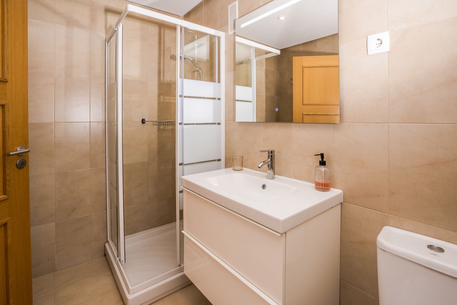 2 soveværelse Lejlighed til salg i La Torre Golf Resort med swimmingpool - € 5.000 (Ref: 7002451)