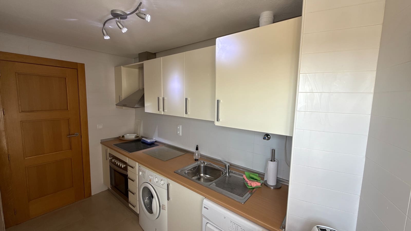 2 soveværelse Lejlighed til salg i Roldan med swimmingpool garage - € 129.950 (Ref: 9288372)