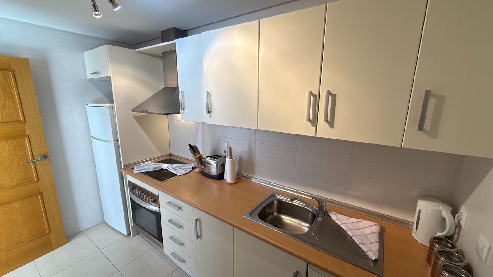 2 slaapkamer Appartement te koop in La Torre Golf Resort met zwembad garage - € 145.000 (Ref: 9542611)