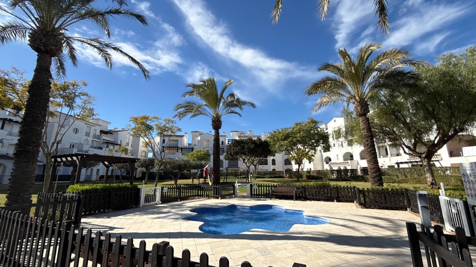 2 slaapkamer Appartement te koop in La Torre Golf Resort met zwembad garage - € 145.000 (Ref: 9542611)