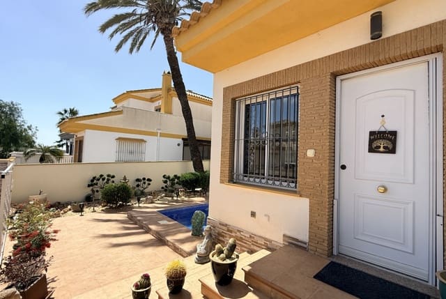 3 soverom Kjedet enebolig til salgs i Sucina, Murcia by med svømmebasseng - € 269 950 (Ref: 9800688)