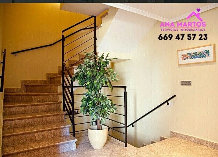 7 soveværelse Villa til salg i Calabardina med swimmingpool garage - € 500.000 (Ref: 6932750)