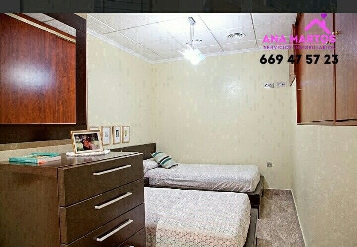 7 soveværelse Villa til salg i Calabardina med swimmingpool garage - € 500.000 (Ref: 6932750)