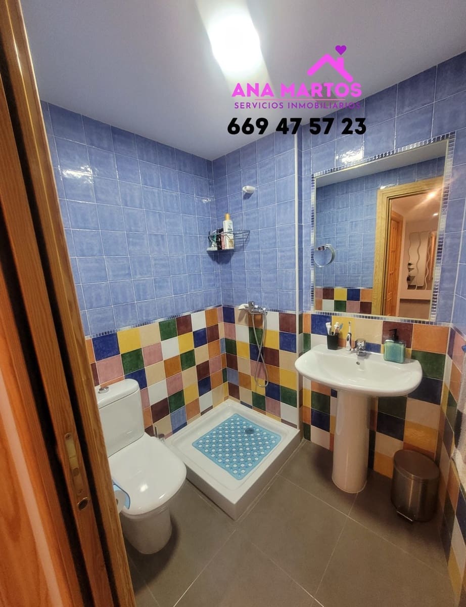 4 soveværelse Lejlighed til salg i La Hoya med garage - € 149.999 (Ref: 7732824)