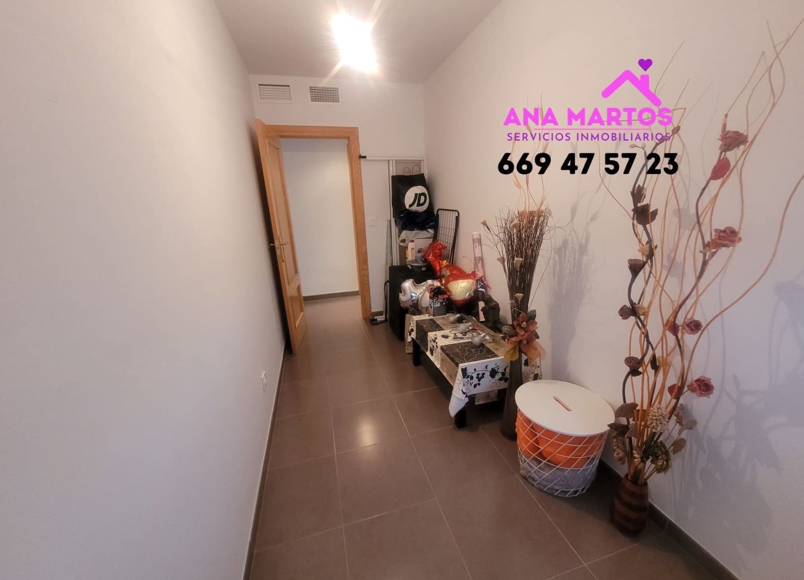 4 soveværelse Lejlighed til salg i La Hoya med garage - € 149.999 (Ref: 7732824)