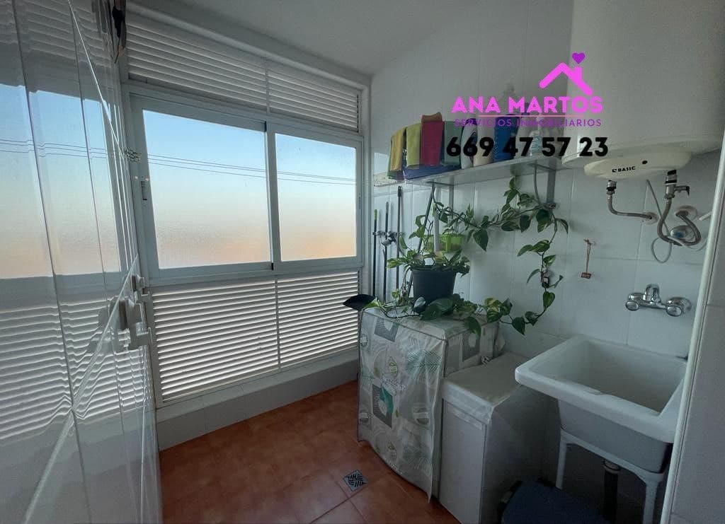 4 soveværelse Lejlighed til salg i La Hoya med garage - € 149.999 (Ref: 7732824)