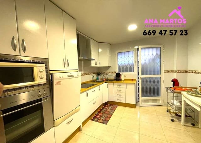 4 makuuhuone Asunto myytävänä paikassa Aguilas mukana uima-altaan 
autotalli - 290 000 € (Ref: 8129551)