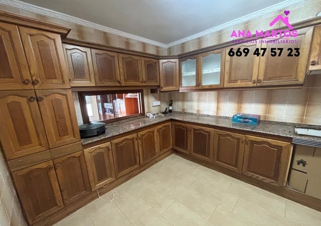 3 slaapkamer Flat te koop in Casco Antiguo, Aguilas - € 335.000 (Ref: 8885835)