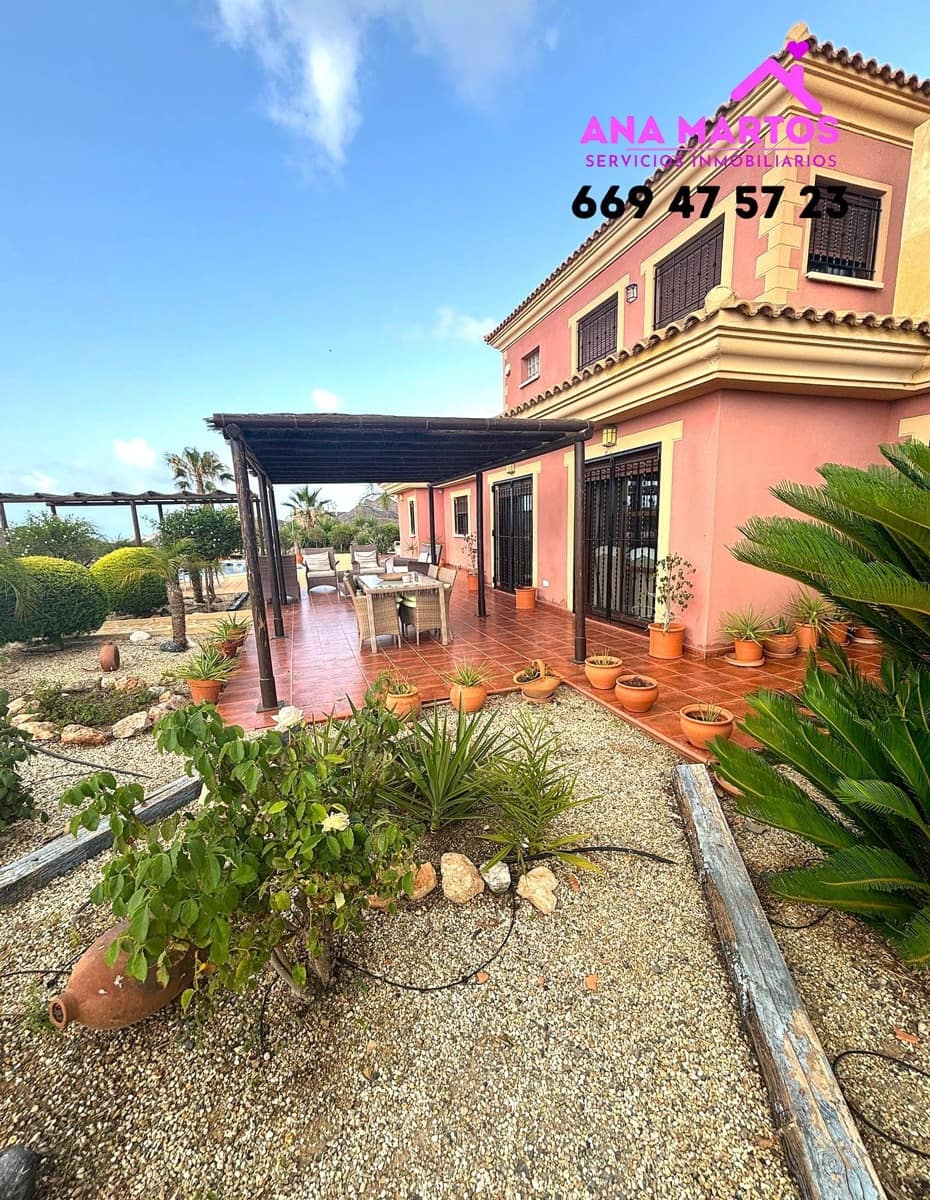 5 soveværelse Villa til salg i Aguilas med swimmingpool garage - € 880.000 (Ref: 9118559)