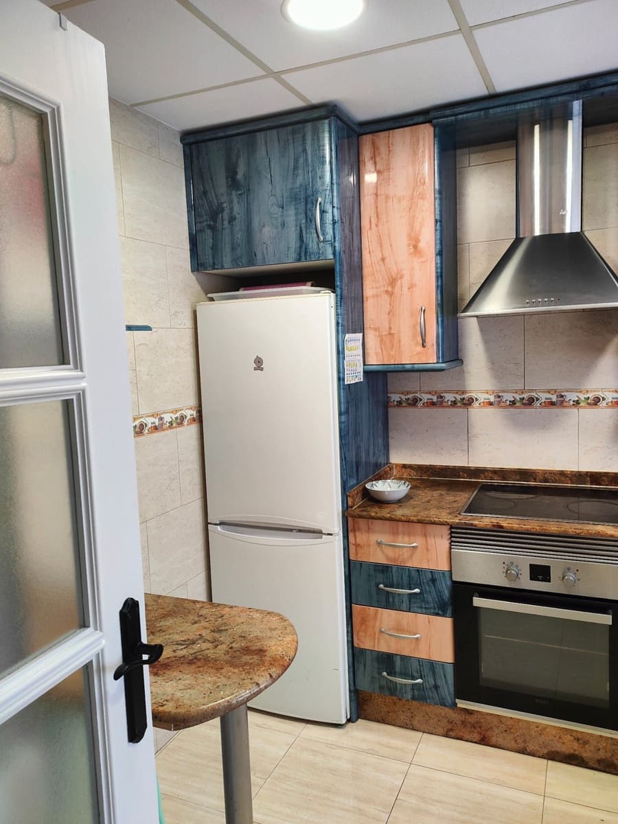 3 bedroom Flat for rent in Aguilas - € 600 (Ref: 9478665)