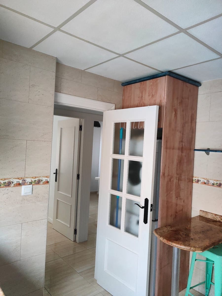 3 bedroom Flat for rent in Aguilas - € 600 (Ref: 9478665)