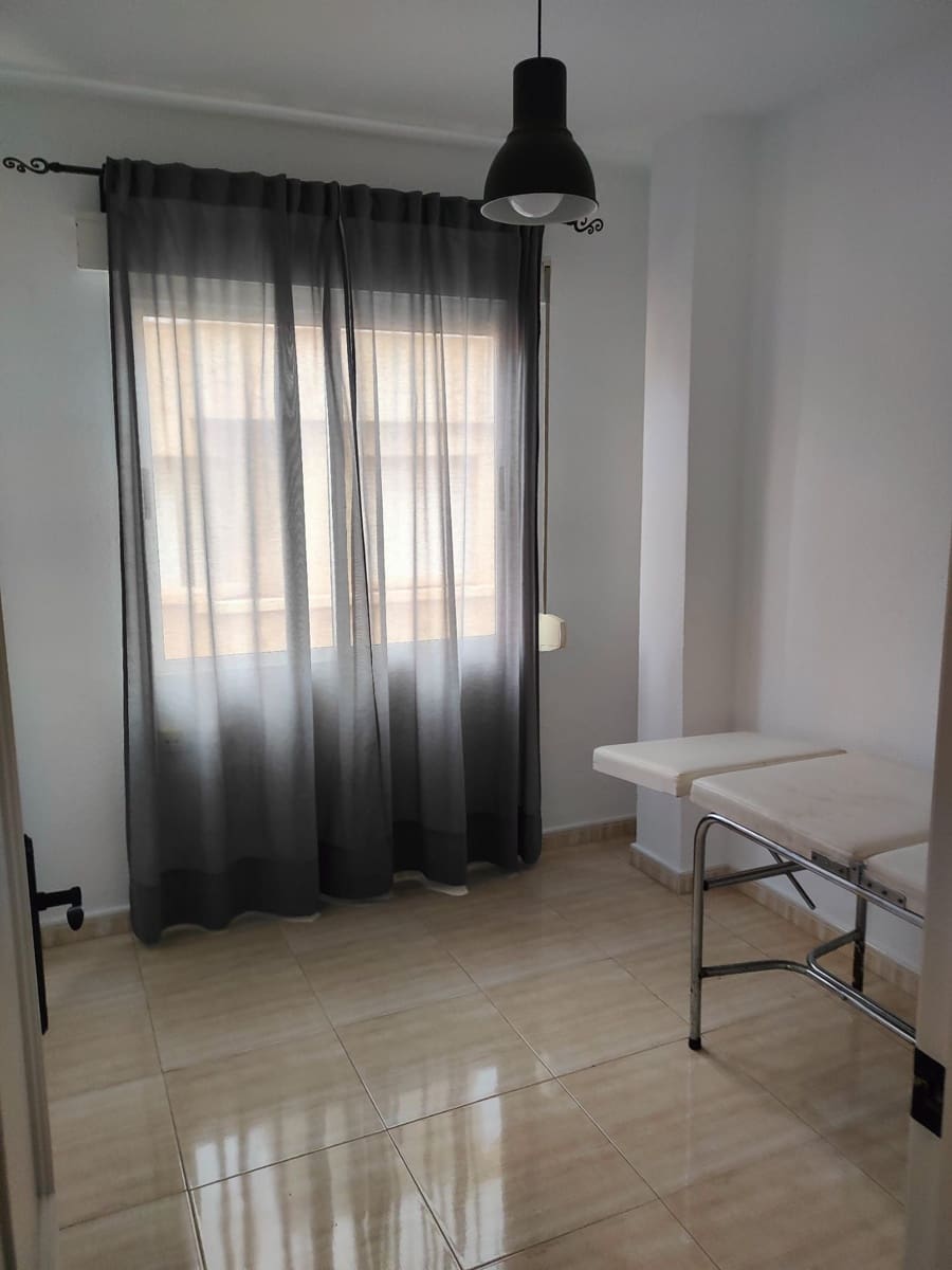 3 bedroom Flat for rent in Aguilas - € 600 (Ref: 9478665)
