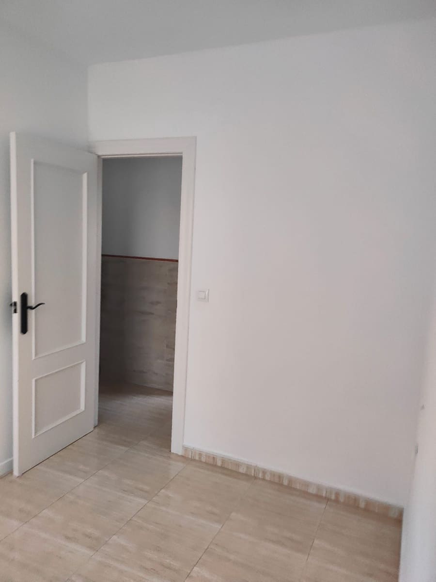 3 bedroom Flat for rent in Aguilas - € 600 (Ref: 9478665)