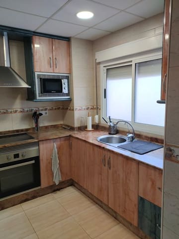 3 makuuhuone Asunto vuokrattavana paikassa Casco Antiguo, Aguilas - 600 € (Ref: 9478665)