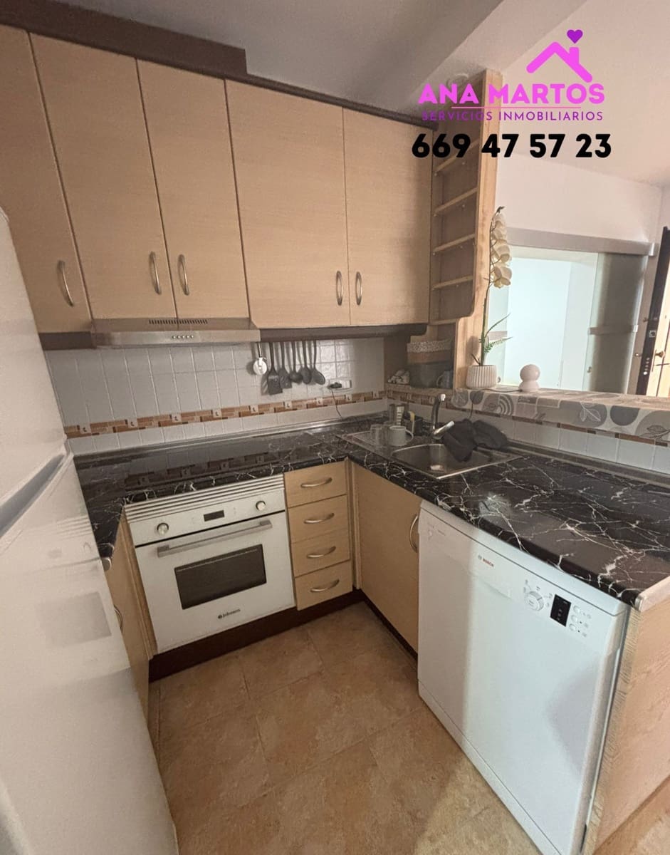 2 makuuhuone Huoneisto vuokrattavana paikassa Los Collados mukana uima-altaan - 1 800 € (Ref: 9935699)