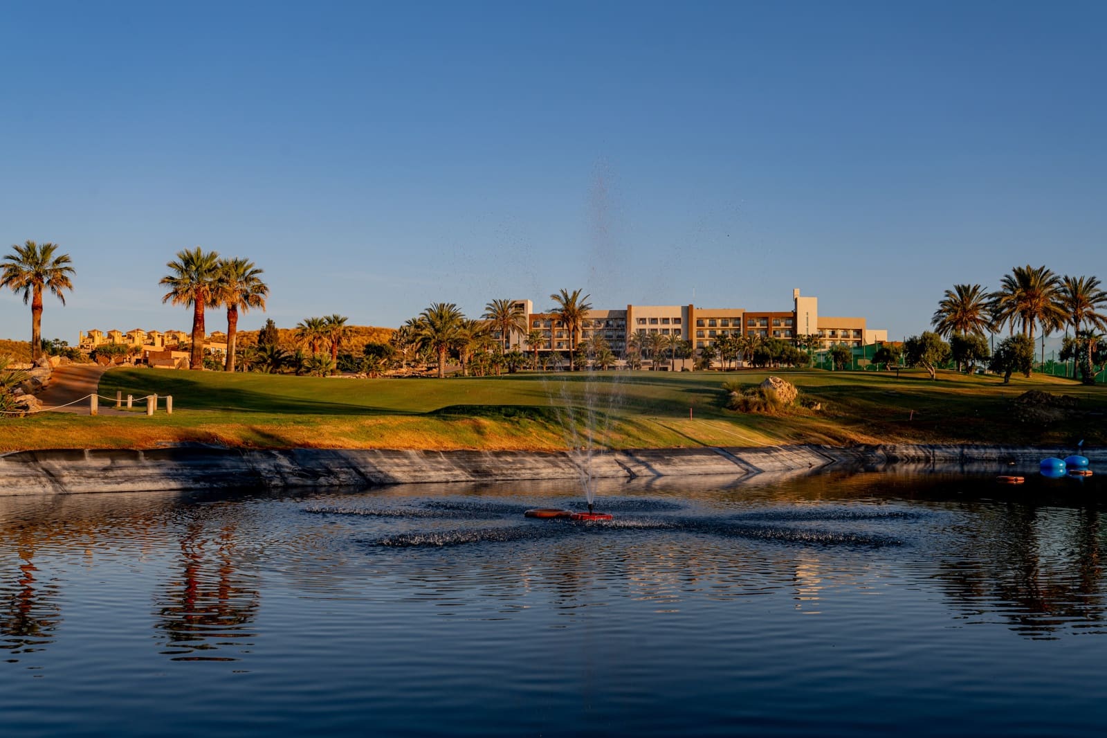 Grunde uden byggetilladelser til salg i Vera - € 1.200.000 (Ref: 8171718)