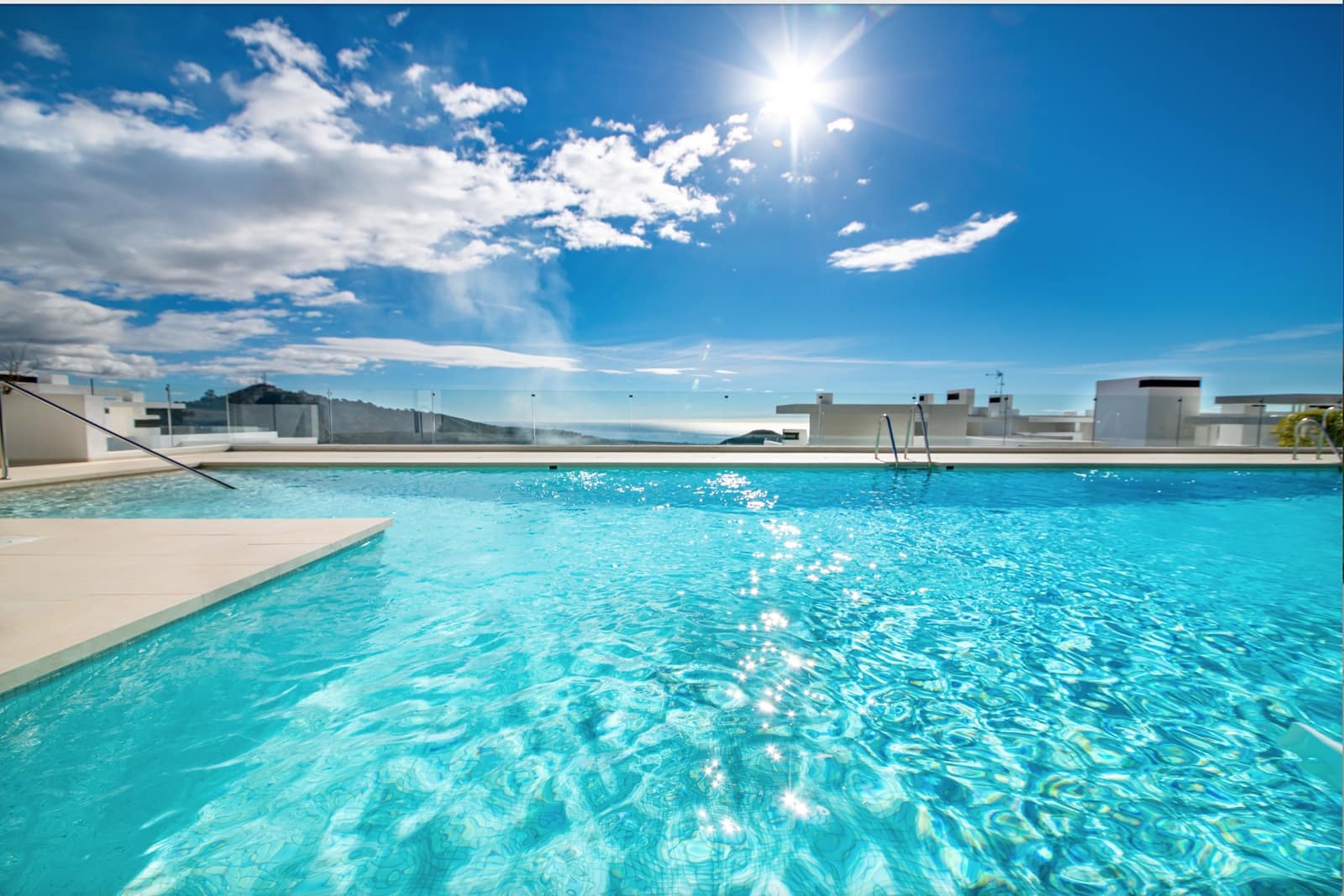 2 bedroom Apartment for rent in Ojen with pool garage - € 3,800 (Ref: 8807355)