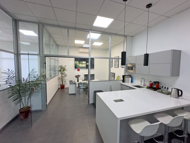 Ufficio da affittare in Sierra Blanca, Marbella - 4.000 € (Rif: 9464943)