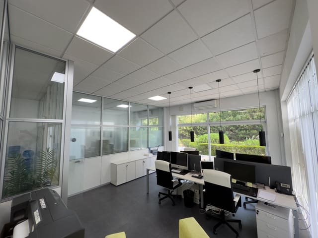 Ufficio da affittare in Sierra Blanca, Marbella - 2.500 € (Rif: 9464956)