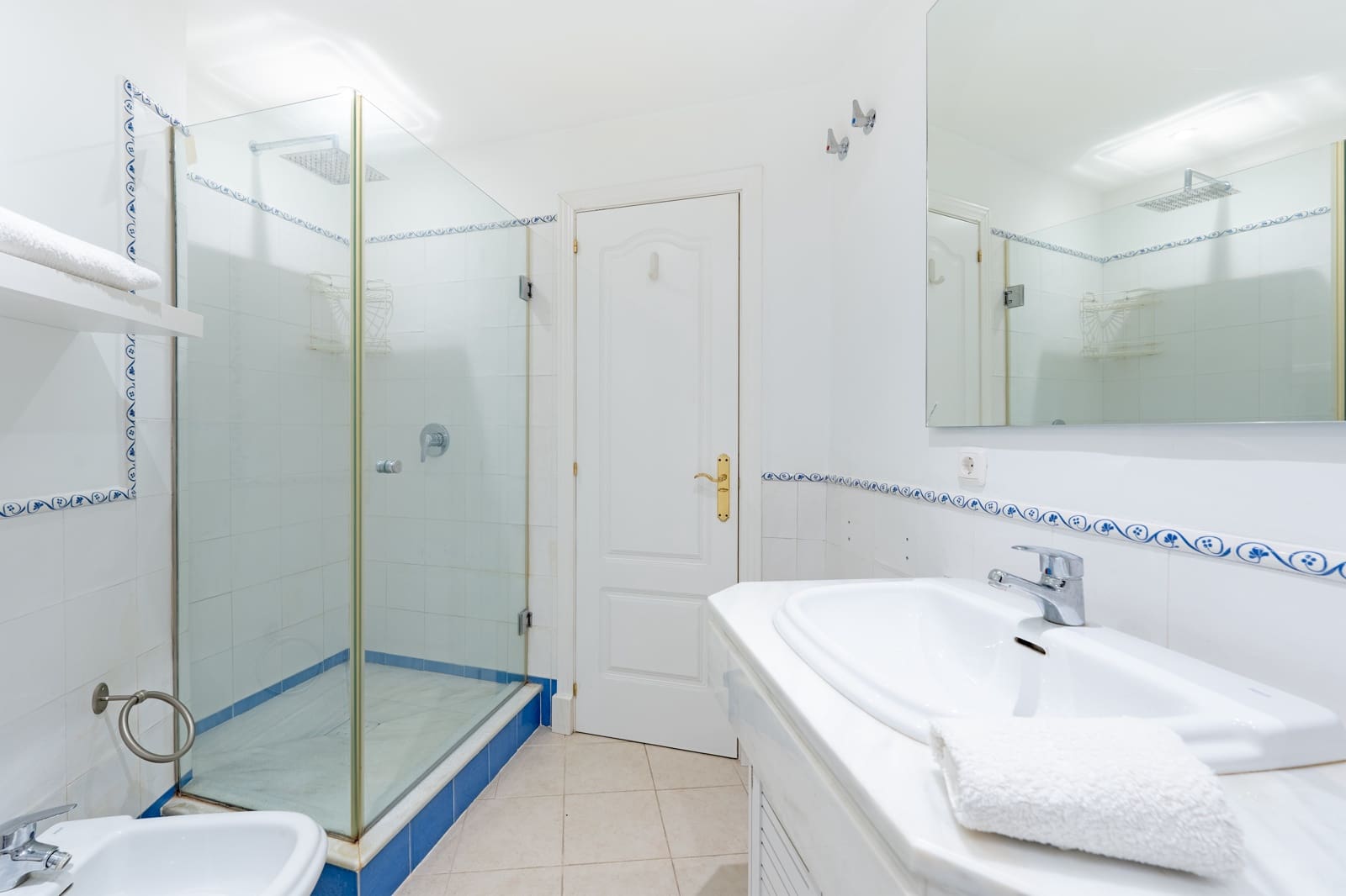 2 sovrum Lägenhet till salu i Guadalmina med pool garage - 385 000 € (Ref: 9941281)