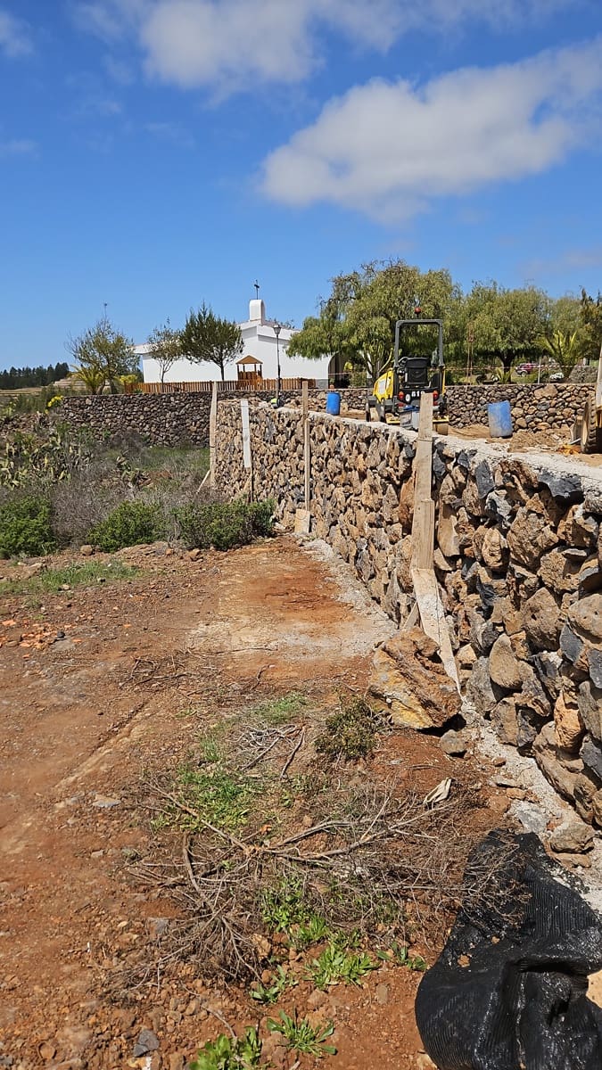 Building Plot for sale in Adeje - € 179,000 (Ref: 8321107)