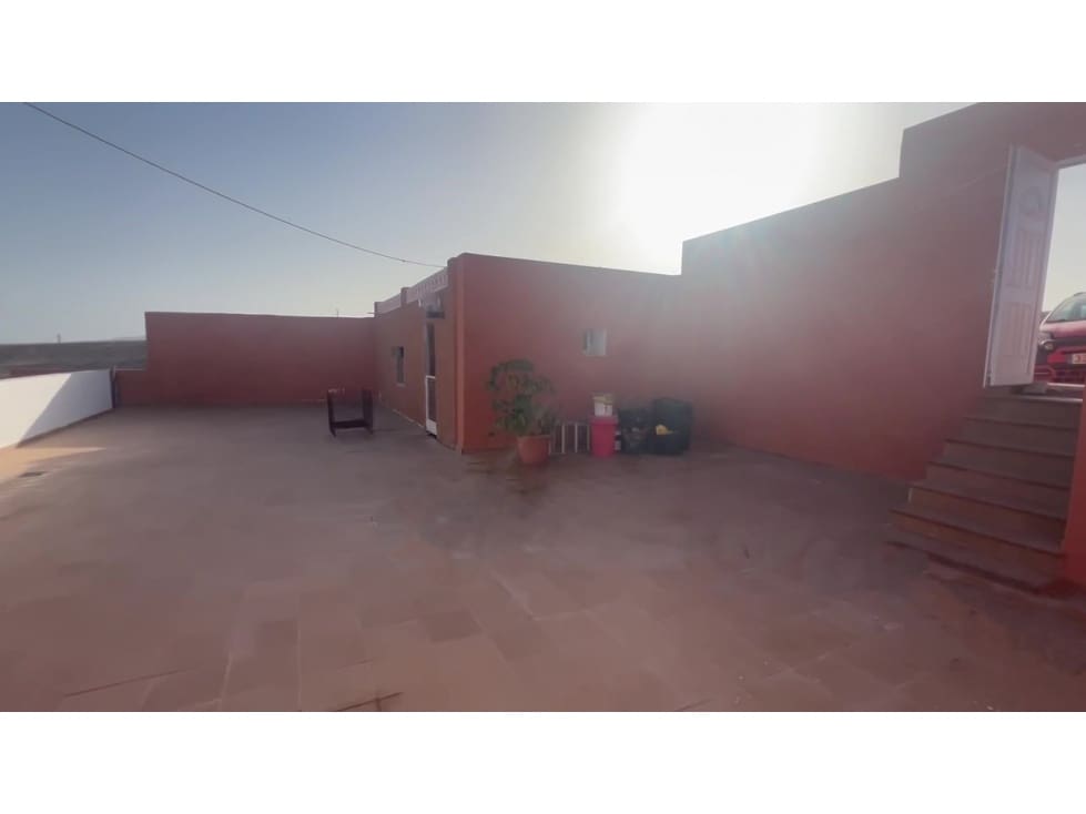 Chalet de 2 habitaciones en Puerto del Rosario en venta - 289.000 € (Ref: 9092231)