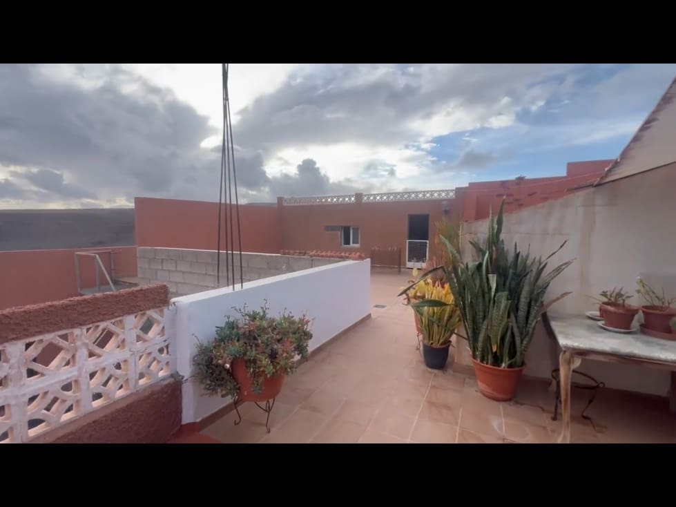 Chalet de 2 habitaciones en Puerto del Rosario en venta - 289.000 € (Ref: 9092231)