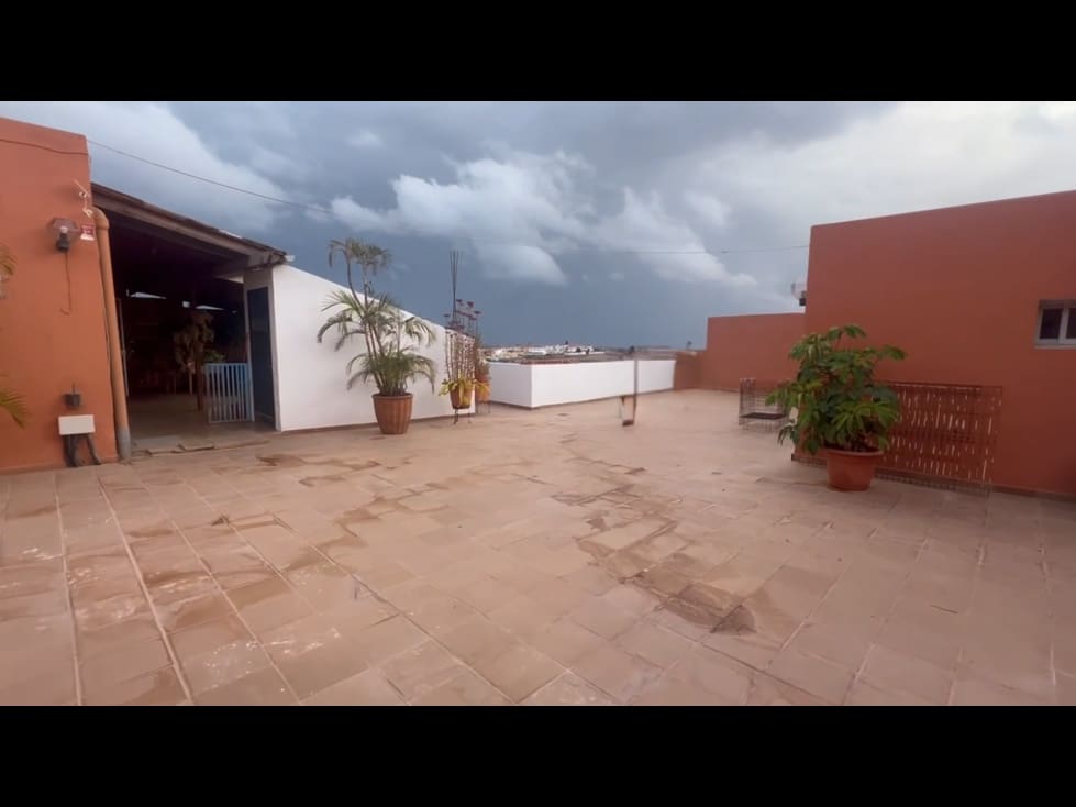 Chalet de 2 habitaciones en Puerto del Rosario en venta - 289.000 € (Ref: 9092231)