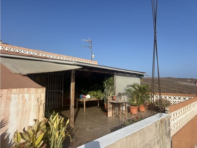 Chalet de 2 habitaciones en Puerto del Rosario en venta - 289.000 € (Ref: 9092231)
