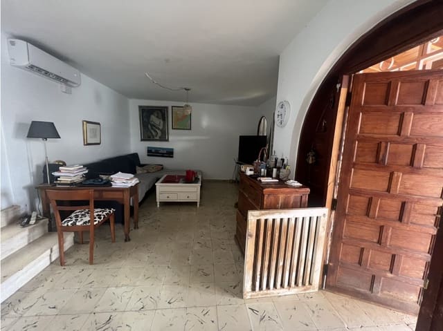 Chalet de 2 habitaciones en Puerto del Rosario en venta - 289.000 € (Ref: 9092231)