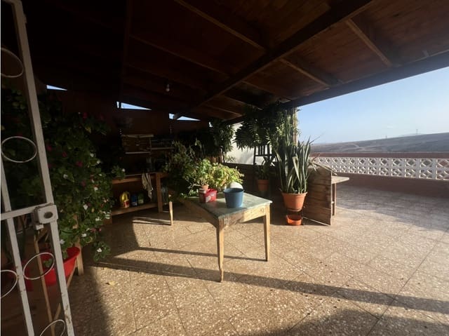 Chalet de 2 habitaciones en Puerto del Rosario en venta - 289.000 € (Ref: 9092231)