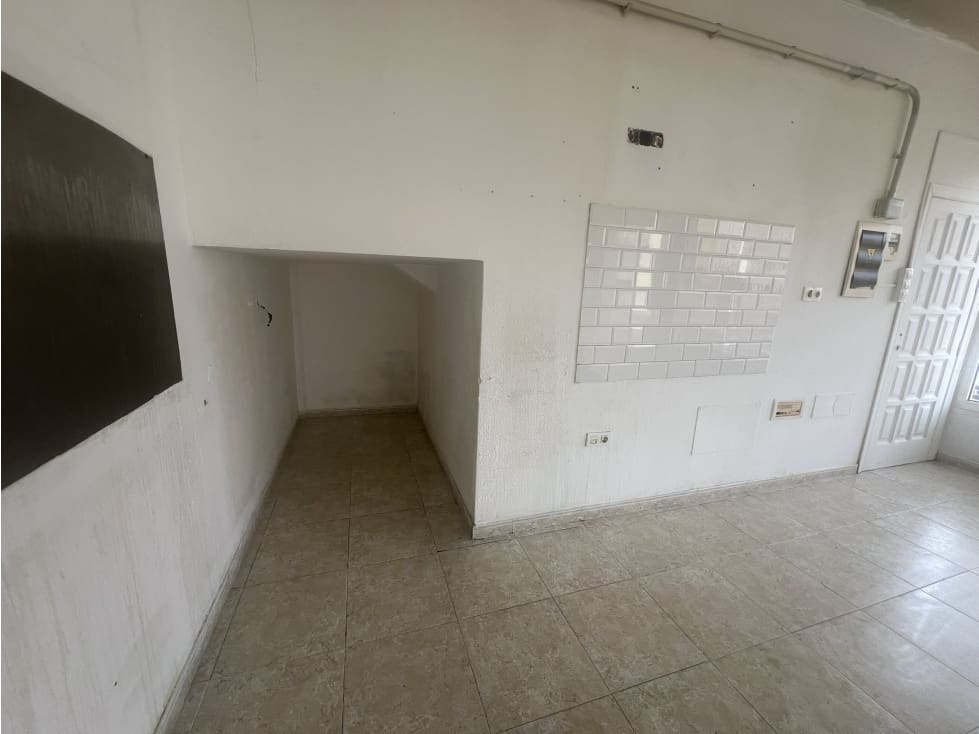 Komercyjne do wynajęcia w Puerto del Rosario - 1 050 € (Ref: 9092232)