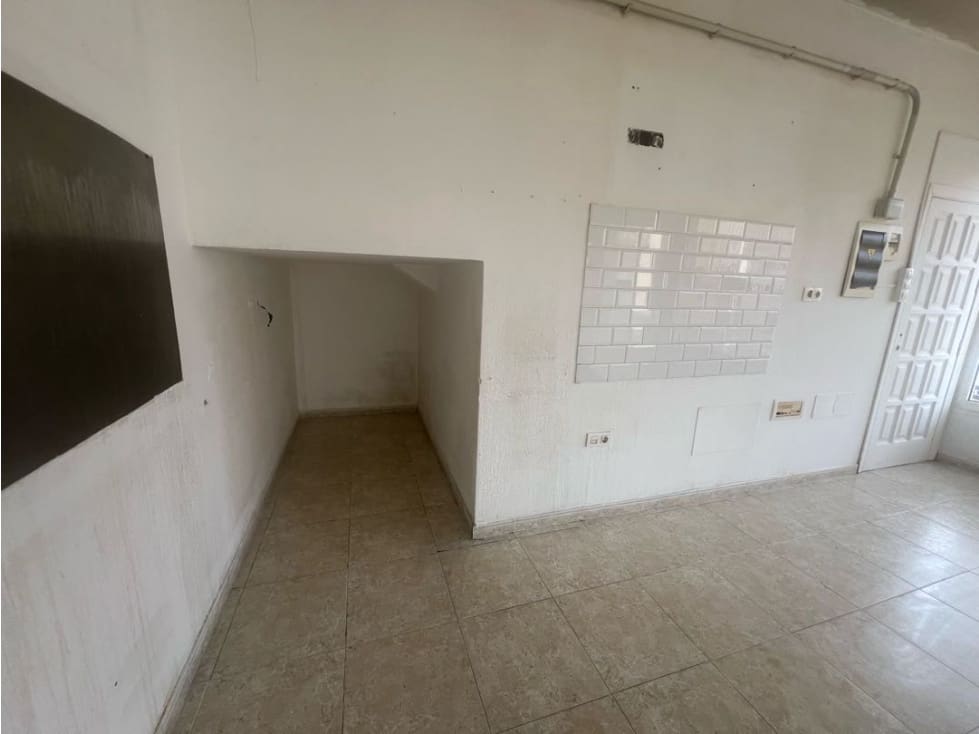 Komercyjne do wynajęcia w Puerto del Rosario - 1 050 € (Ref: 9092232)