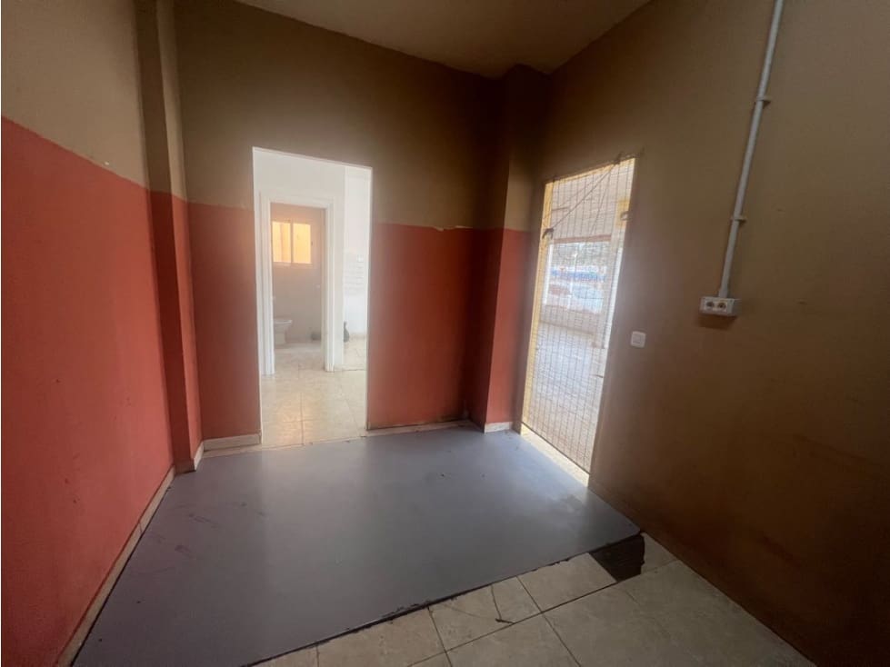 Komercyjne do wynajęcia w Puerto del Rosario - 1 050 € (Ref: 9092232)