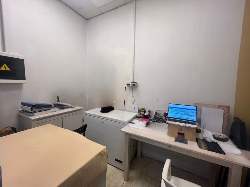 Commercial for rent in Corralejo - € 1,800 (Ref: 9151595)