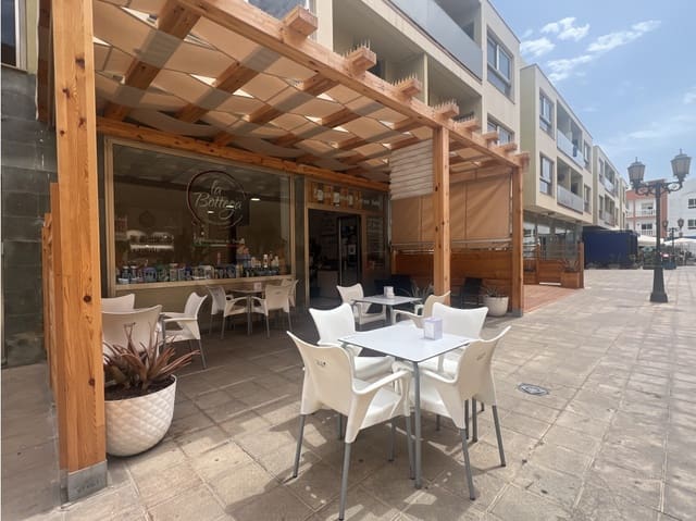 Kommersiell til salgs i Corralejo, La Oliva - € 150 000 (Ref: 9151595)