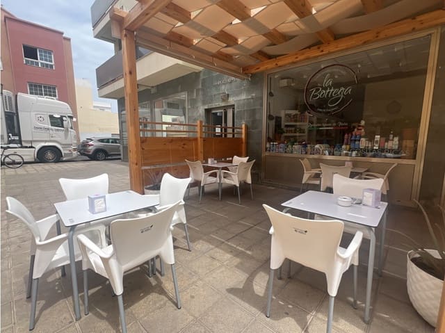 Kommersiell til salgs i Corralejo, La Oliva - € 150 000 (Ref: 9151595)