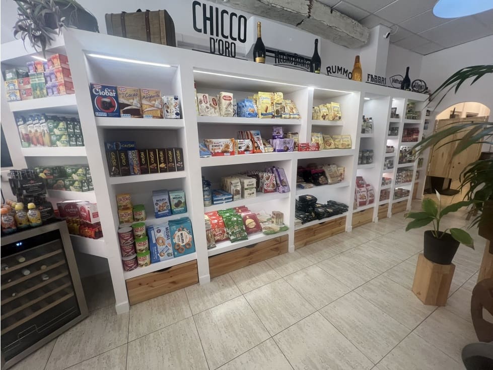 Commercial for sale in Corralejo - € 150,000 (Ref: 9176203)