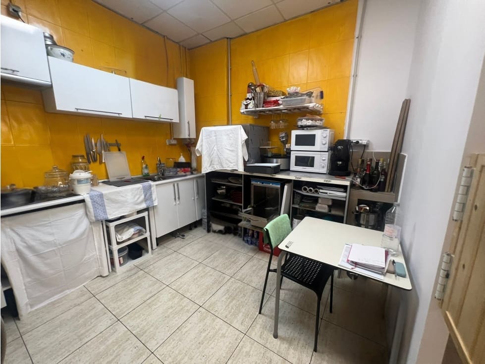 Commercial for sale in Corralejo - € 150,000 (Ref: 9176203)