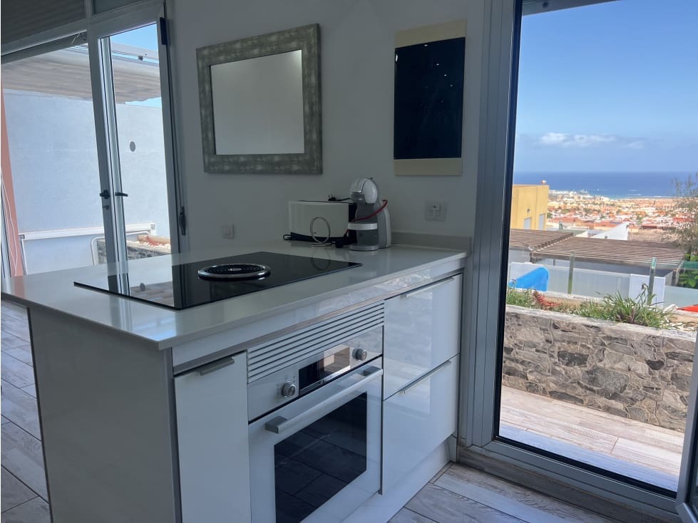 5 bedroom Villa for sale in Caleta de Fuste - € 655,000 (Ref: 9228454)