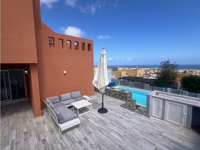 5 makuuhuone Huvila myytävänä paikassa Caleta de Fuste, Antigua - 655 000 € (Ref: 9228454)