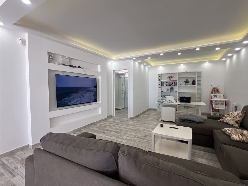 5 bedroom Villa for sale in Caleta de Fuste - € 655,000 (Ref: 9228454)