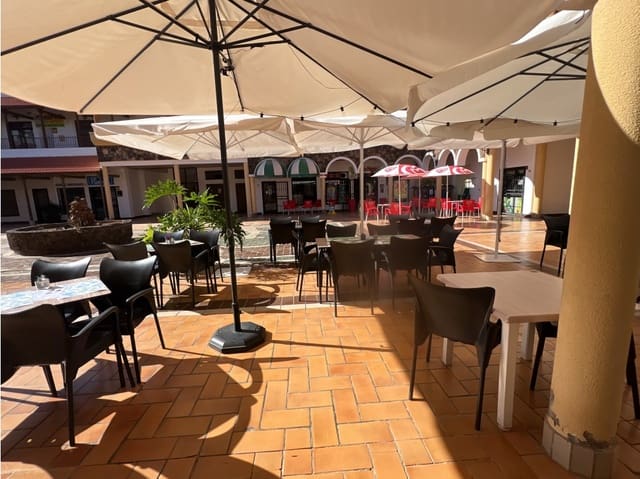 1 bedroom Commercial for sale in Parque Holandés, La Oliva - € 98,000 (Ref: 9499782)