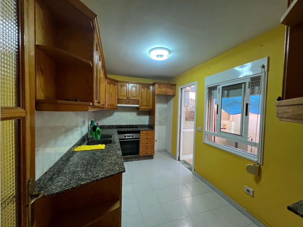 3 bedroom Apartment for sale in Puerto del Rosario - € 168,000 (Ref: 9499783)