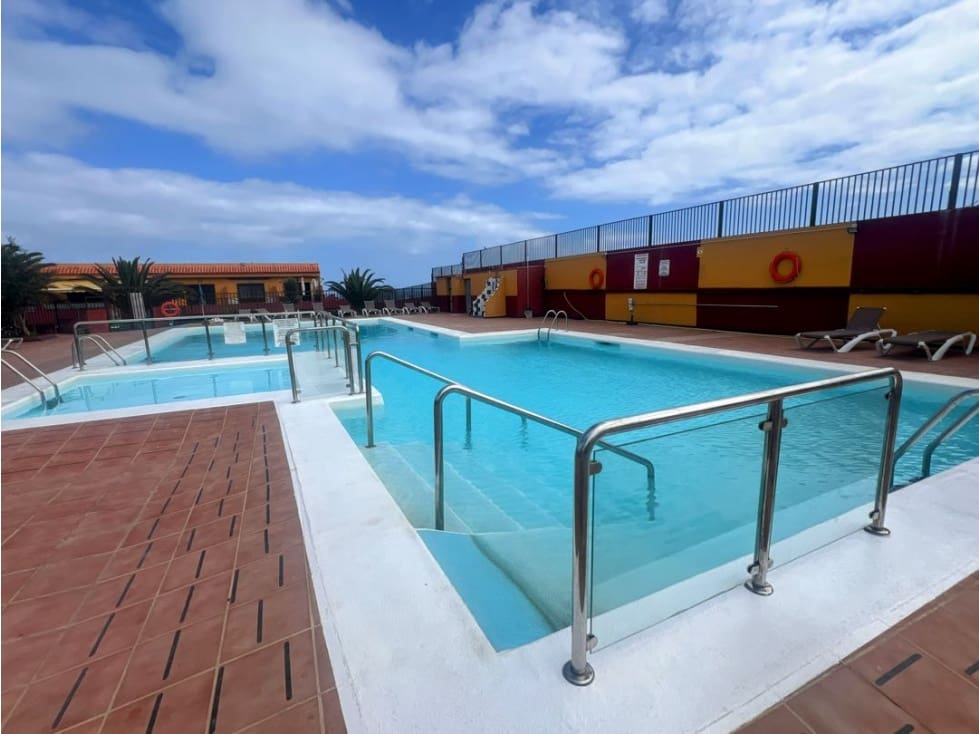 1 bedroom Apartment for sale in Costa de Antigua with pool - € 110,000 (Ref: 9499784)