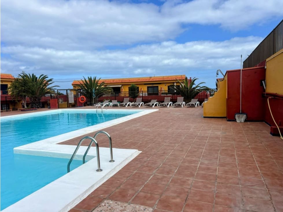 1 bedroom Apartment for sale in Costa de Antigua with pool - € 110,000 (Ref: 9499784)