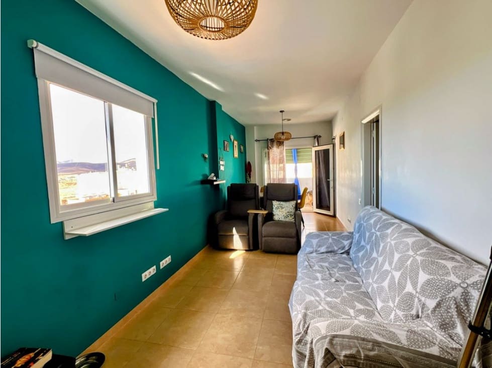 2 bedroom Apartment for sale in Puerto del Rosario - € 149,000 (Ref: 9499785)