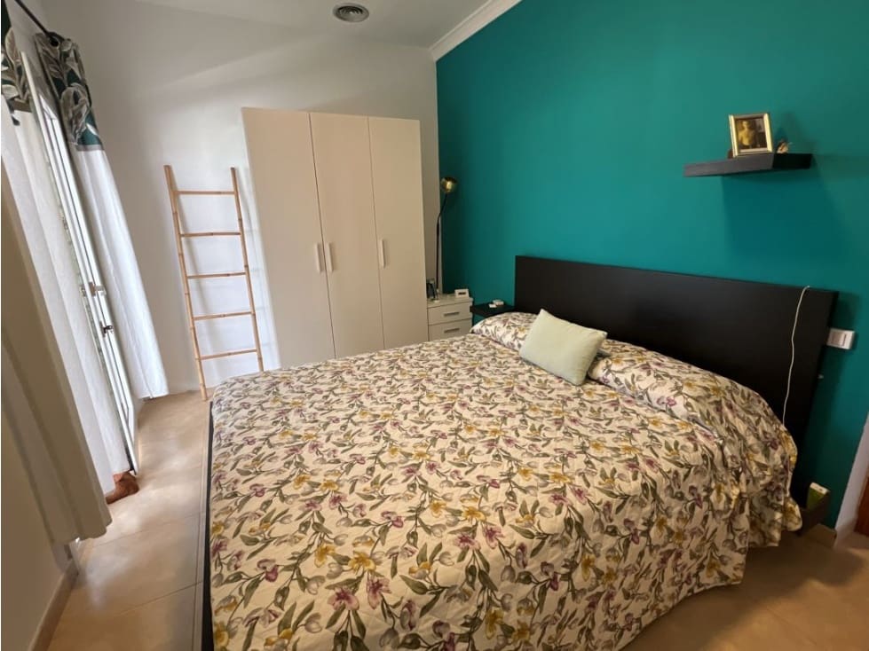 2 bedroom Apartment for sale in Puerto del Rosario - € 149,000 (Ref: 9499785)