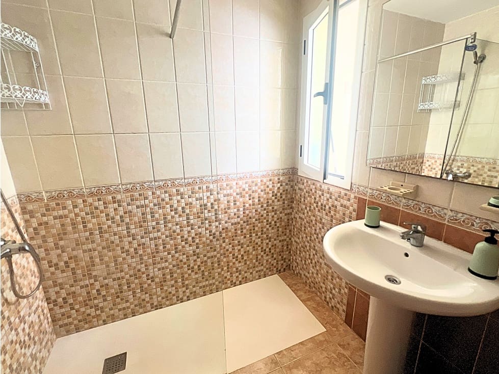 3 bedroom Apartment for sale in Puerto del Rosario - € 195,000 (Ref: 9499786)